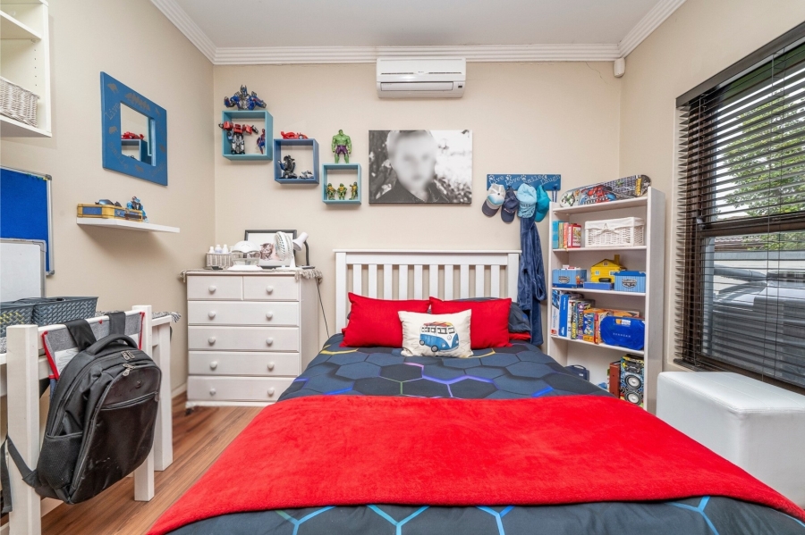 3 Bedroom Property for Sale in Graanendal Western Cape